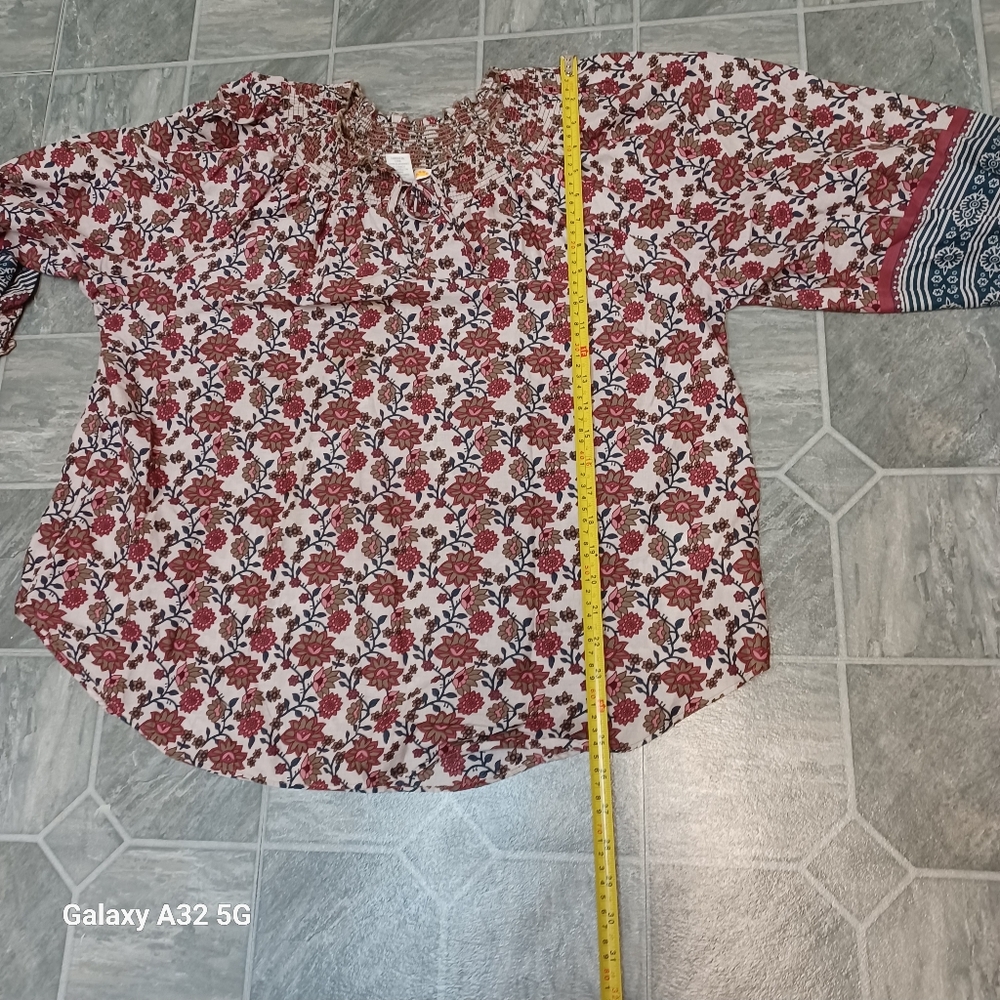 C&C California Red Ruffled Blouse with 3/4 Sleeves Size L - Picture 10 of 12